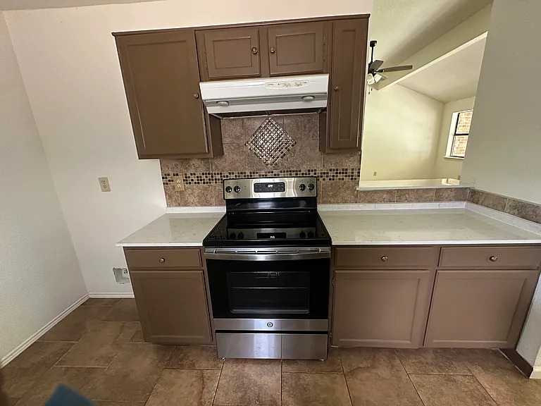 Canyon Cir — Photo 4