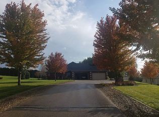 1536 239th St, State Center, IA 50247