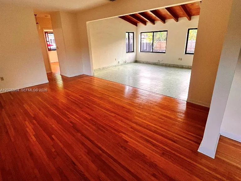 3240 SW 57th Ave — Photo 20