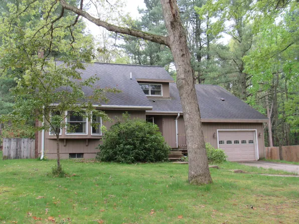 601 E Lewis St, Whitehall, MI 49461