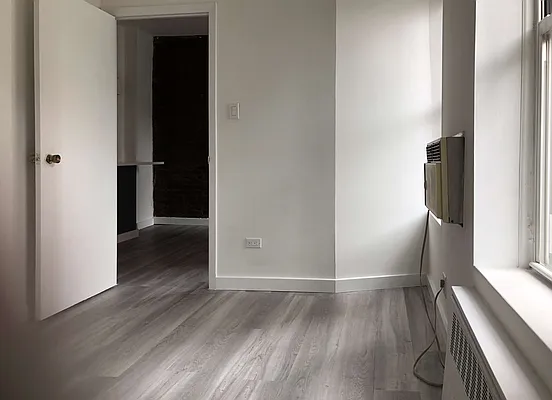 Rented by Kahen Properties | media 7