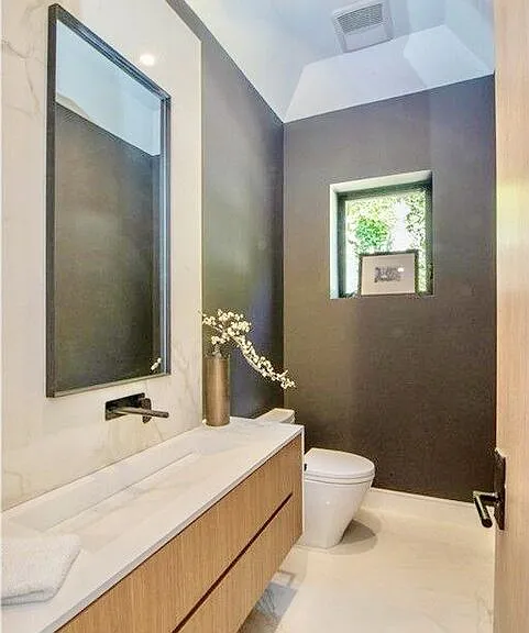 13020 Greenleaf St — Photo 18