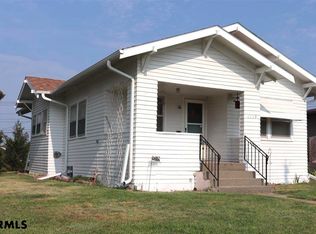 1119 Main St, Bayard, NE 69334