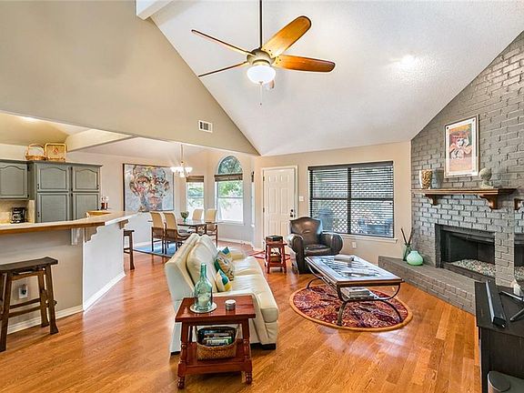 4th image of 52 Barbados Ct #52