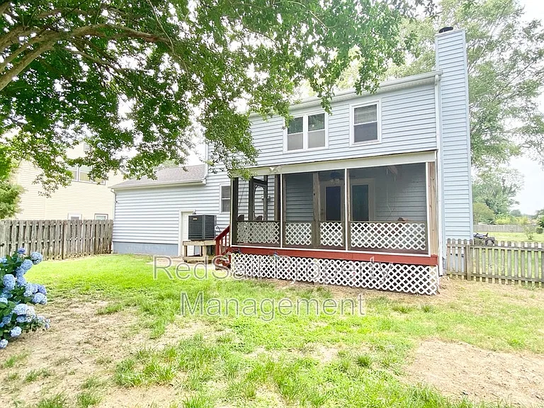 443 Sonora Dr — Photo 4