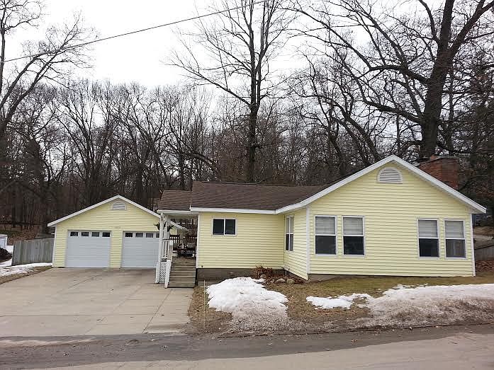 8403 Brower Lake Dr NE, Rockford, MI 49341 Zillow