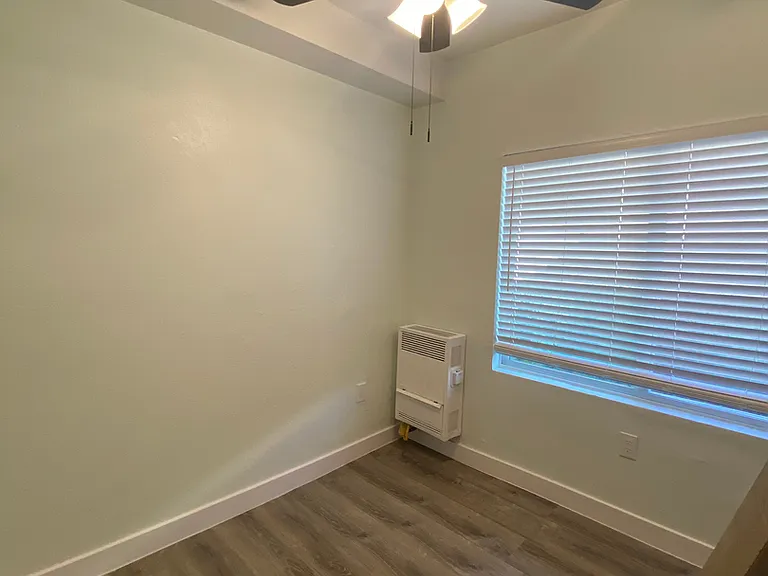 27th Street Studios and One Bedrooms — Photo 15