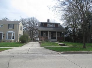 3905 Wolf Rd, Western Springs, IL 60558