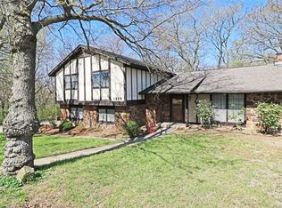 1329 Bynum Rd, Bartlesville, OK 74006