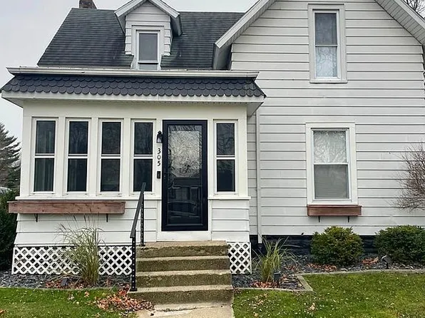 305 E Harrison St, Wakarusa, IN 46573