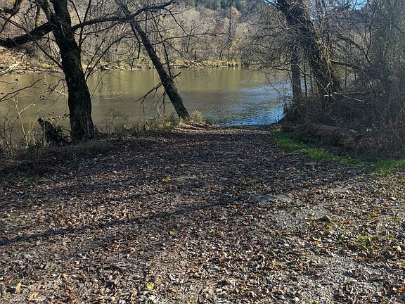 3rd image of 45 Monkey Bluff Rd