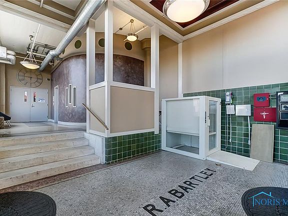 5th image of 745 Washington St APT 207