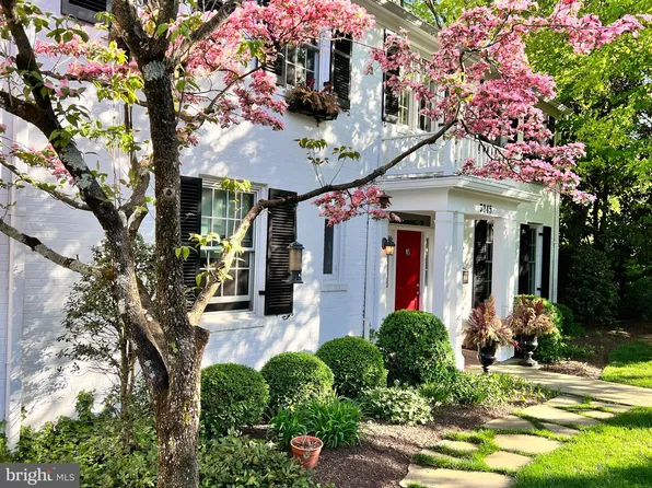 3045 Chain Bridge Rd NW, Washington, DC 20016