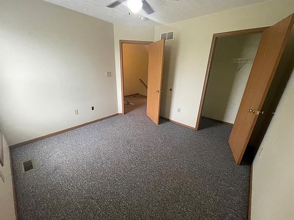3rd image of 218 Southern Dr