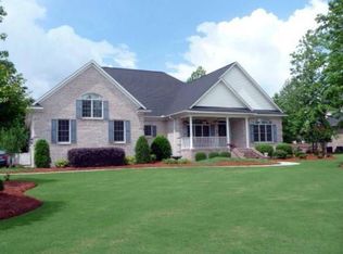 901 Taberna Cir, New Bern, NC 28562