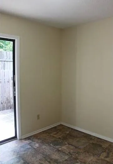 4515 Carter Creek Pkwy #4 — Photo 5