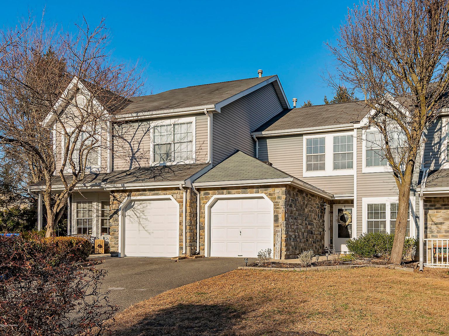 10 Red Fox Ct, Tinton Falls, NJ 07753 Zillow