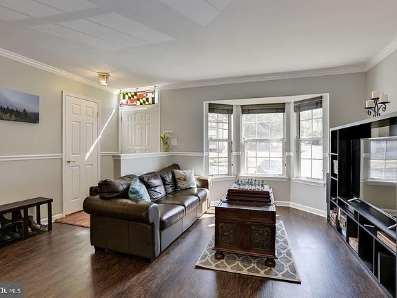 4th image of 1312 Bennett Pl