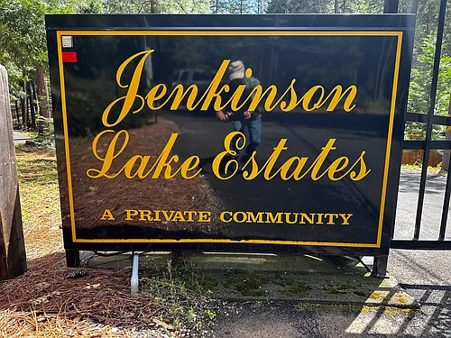 4589 Jenkinson Cir Photo 1