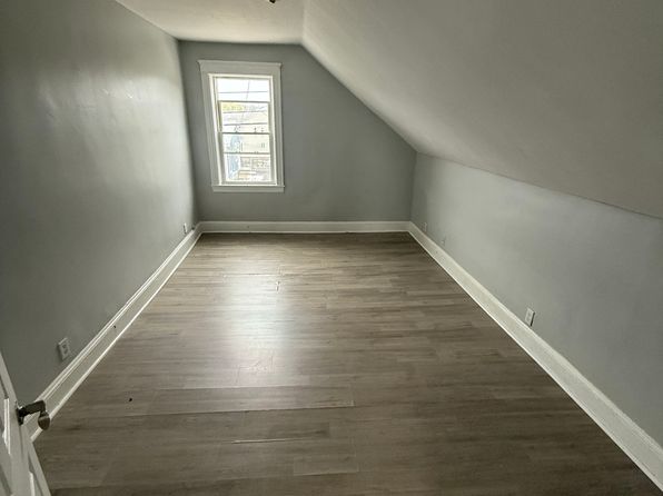 661 Union Ave FLOOR 2