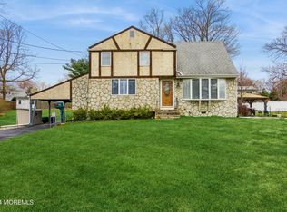 40 Maplewood Dr, New Monmouth, NJ 07748