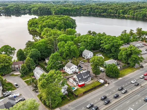 628 Broadway, Lynnfield, MA 01940