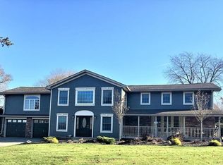 51 Saint Andrews Dr, Beaver Falls, PA 15010