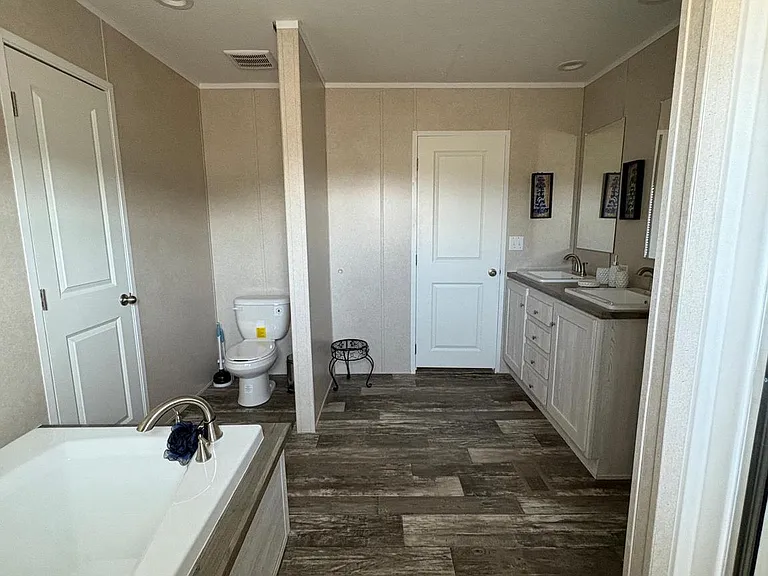 8236 Camden Rd — Photo 8