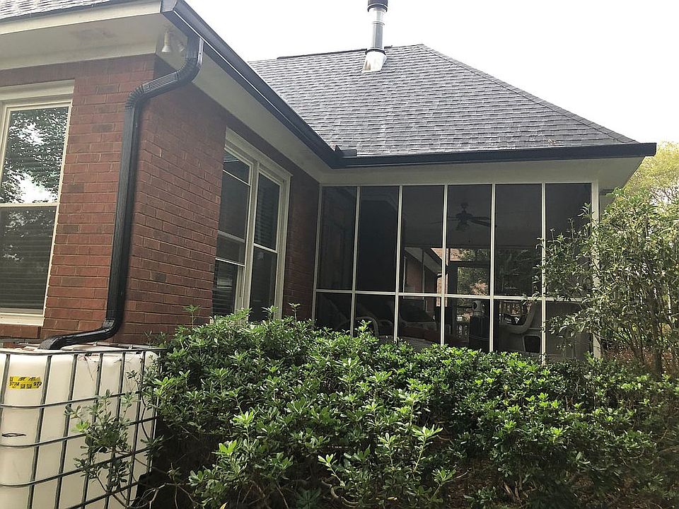 2nd image of 113 Osborne Ln
