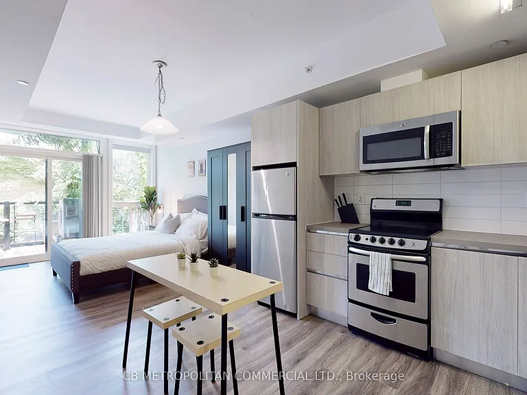 335 College St #106 — Photo 2