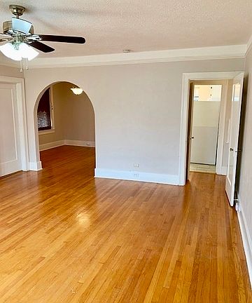 5th image of 415 W Hollywood Ave