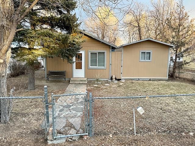 1st image of 271 Williams St