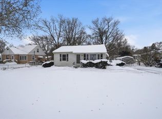 2031 Rainbow Dr, Waterloo, IA 50701