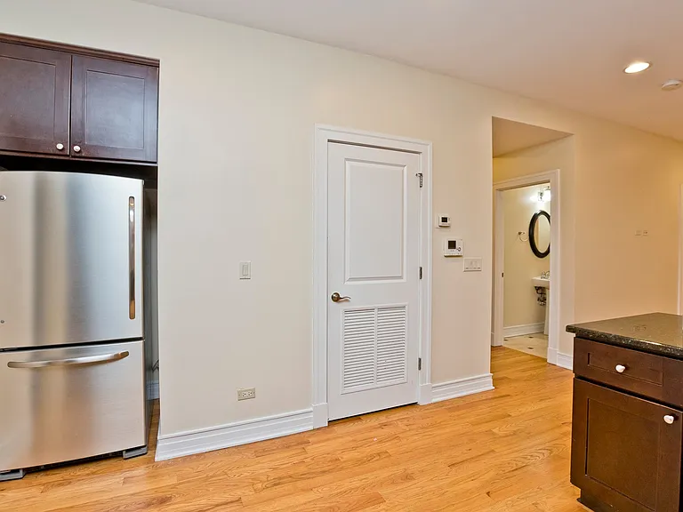 1640 W Fargo Ave #102 — Photo 7