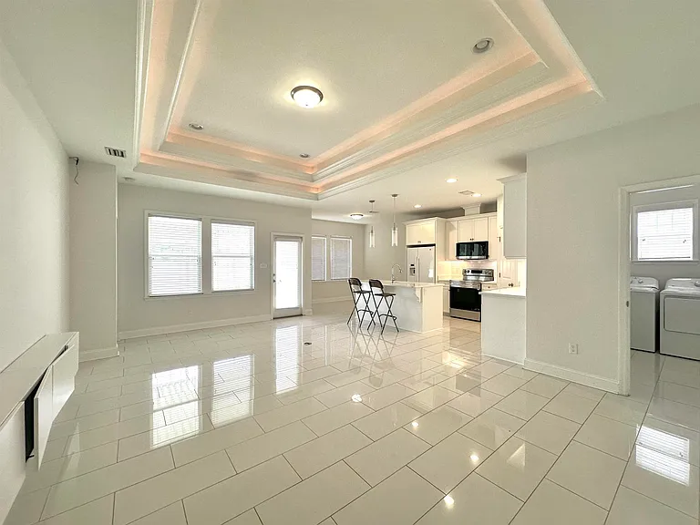 5021 Caracara Dr — Photo 17