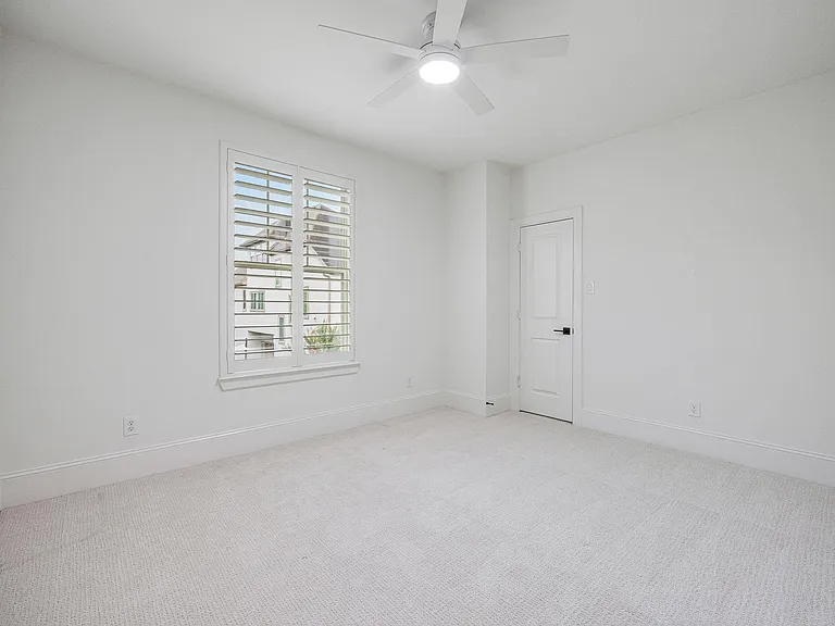 8213 Cabernet Ln — Photo 21