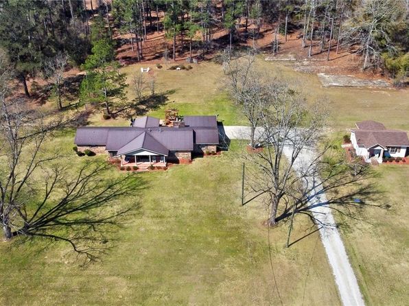 2071 County Road 63, Tuskegee, AL 36083