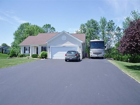 2nd image of 6133 Lillypond Way