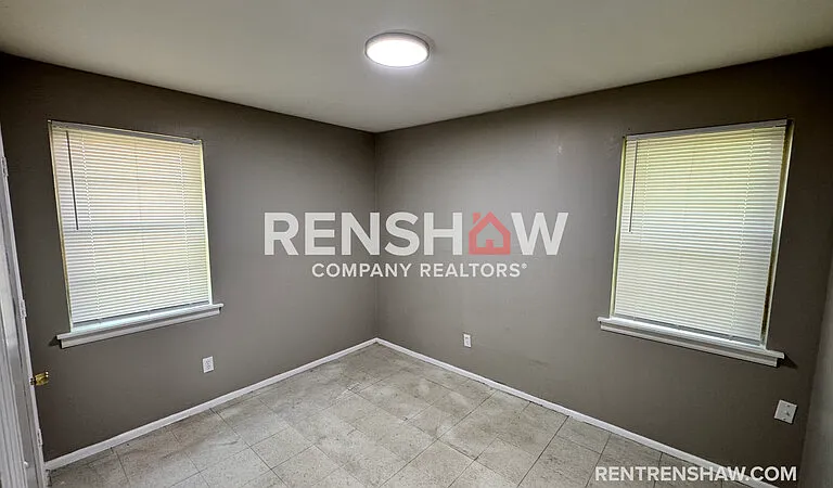 220 Vernelle Ave — Photo 11