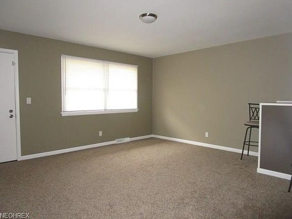 4th image of 3156 Merriweather St NW