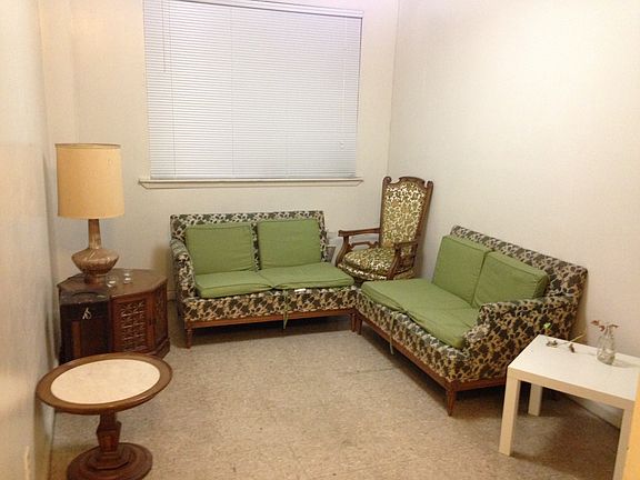 2nd image of 302 E 119th St APT 1C
