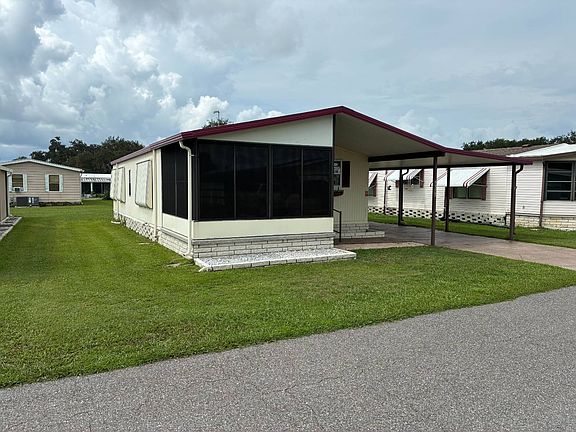 2nd image of 37546 Oak Lake Dr