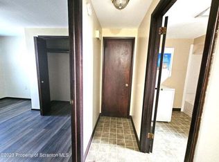 526 N Hughes Ct, Scranton, PA 18504