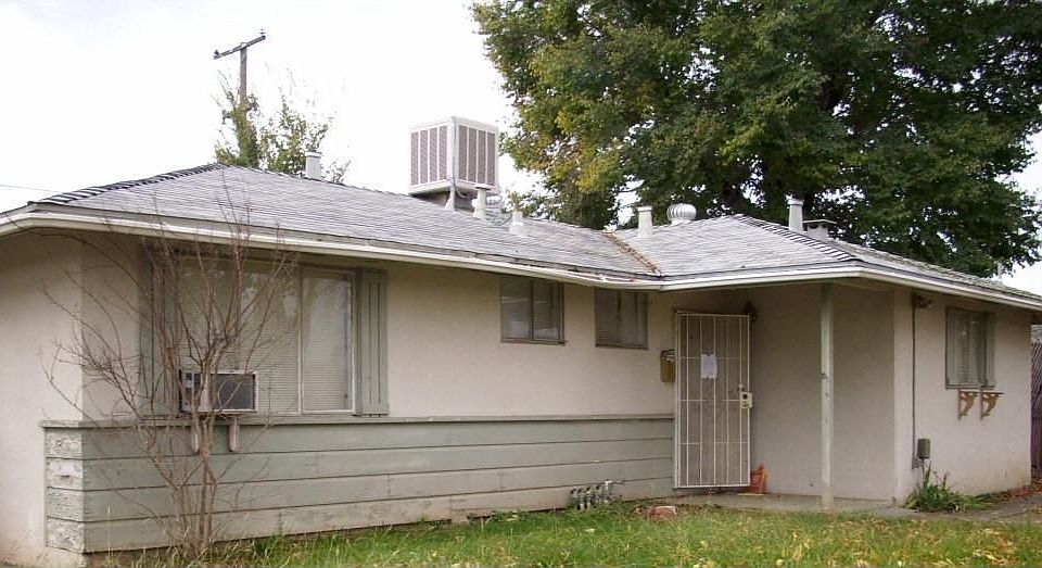 2nd image of 2844 E Richert Ave