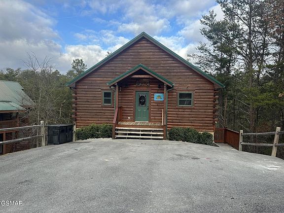 4th image of 3202 Steeple Way