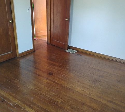 5th image of 782 Pine St
