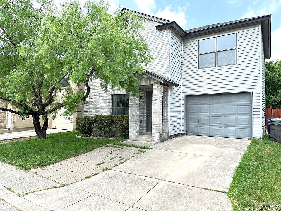 1st image of 82 MCLENNAN OAK