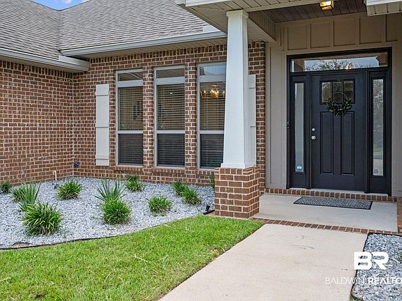 2nd image of 24643 Chantilly Ln