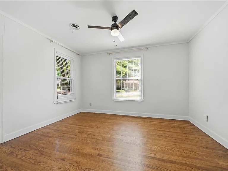 3784 Philwood Ave — Photo 30