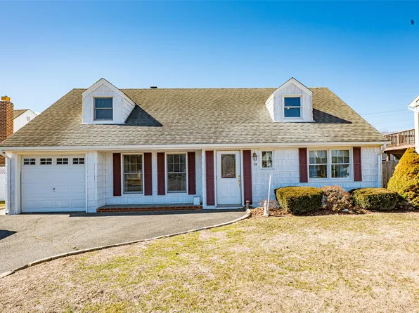 34 Mead Avenue, Hicksville, NY 11801